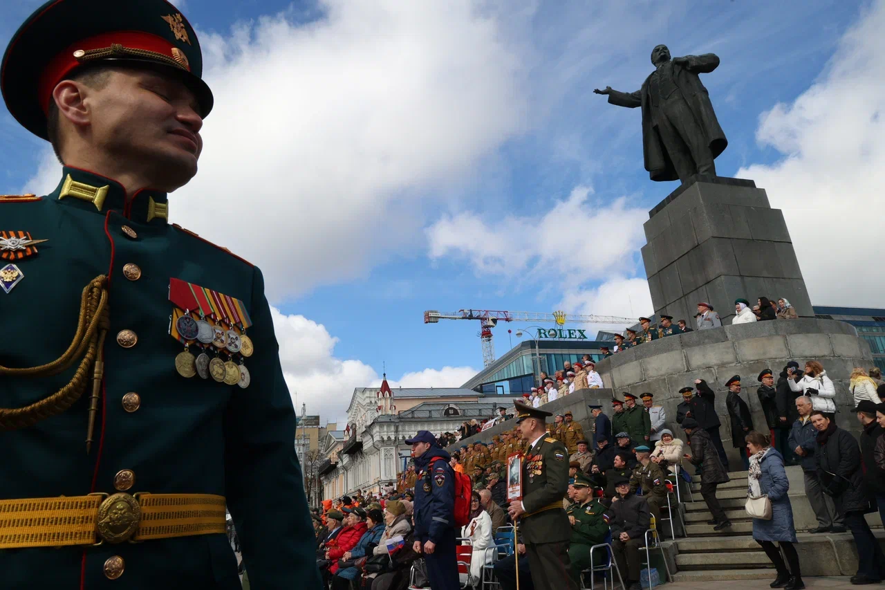 В Екатеринбурге прошел Парад Победы - «Уральский рабочий»